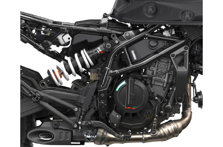 It is powered by the same 399cc engine that produces 46hp and 39Nm